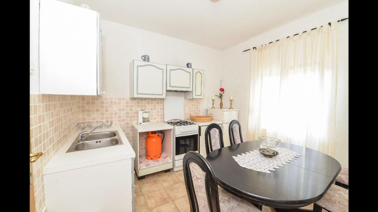 Ceprljanda Ugljan Apartment Ngoại thất bức ảnh